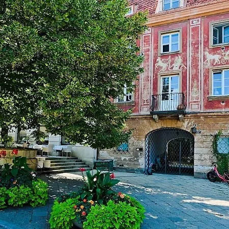 Urbannestgroup - Old Town - Stare - Freta 50 *