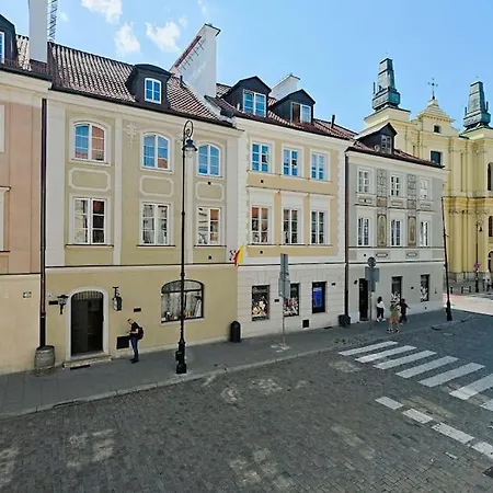 Urbannestgroup - Old Town - Stare - Freta 50 Warsaw