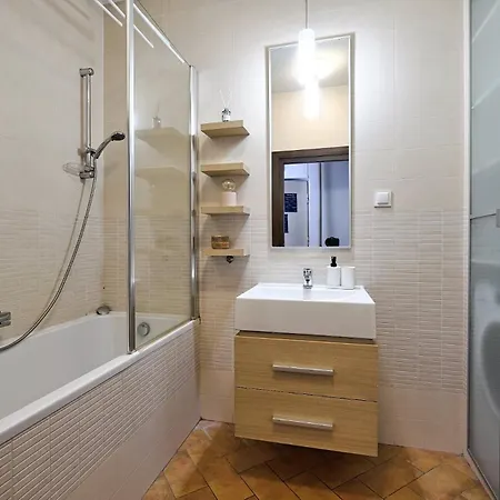 Urbannestgroup - Old Town - Stare - Freta 50 * Varsovia