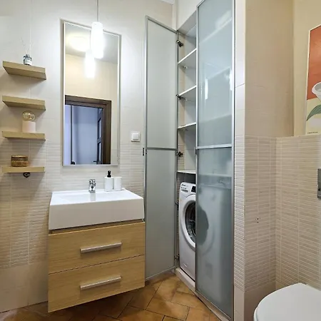 Urbannestgroup - Old Town - Stare - Freta 50